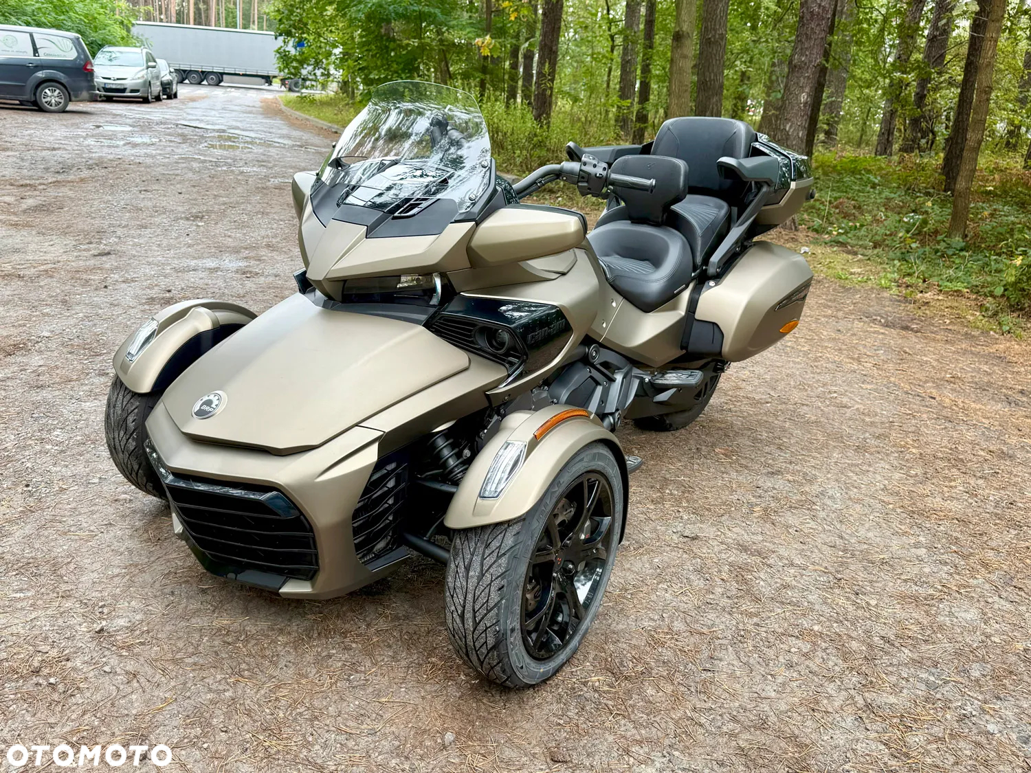Can-Am Spyder - 25