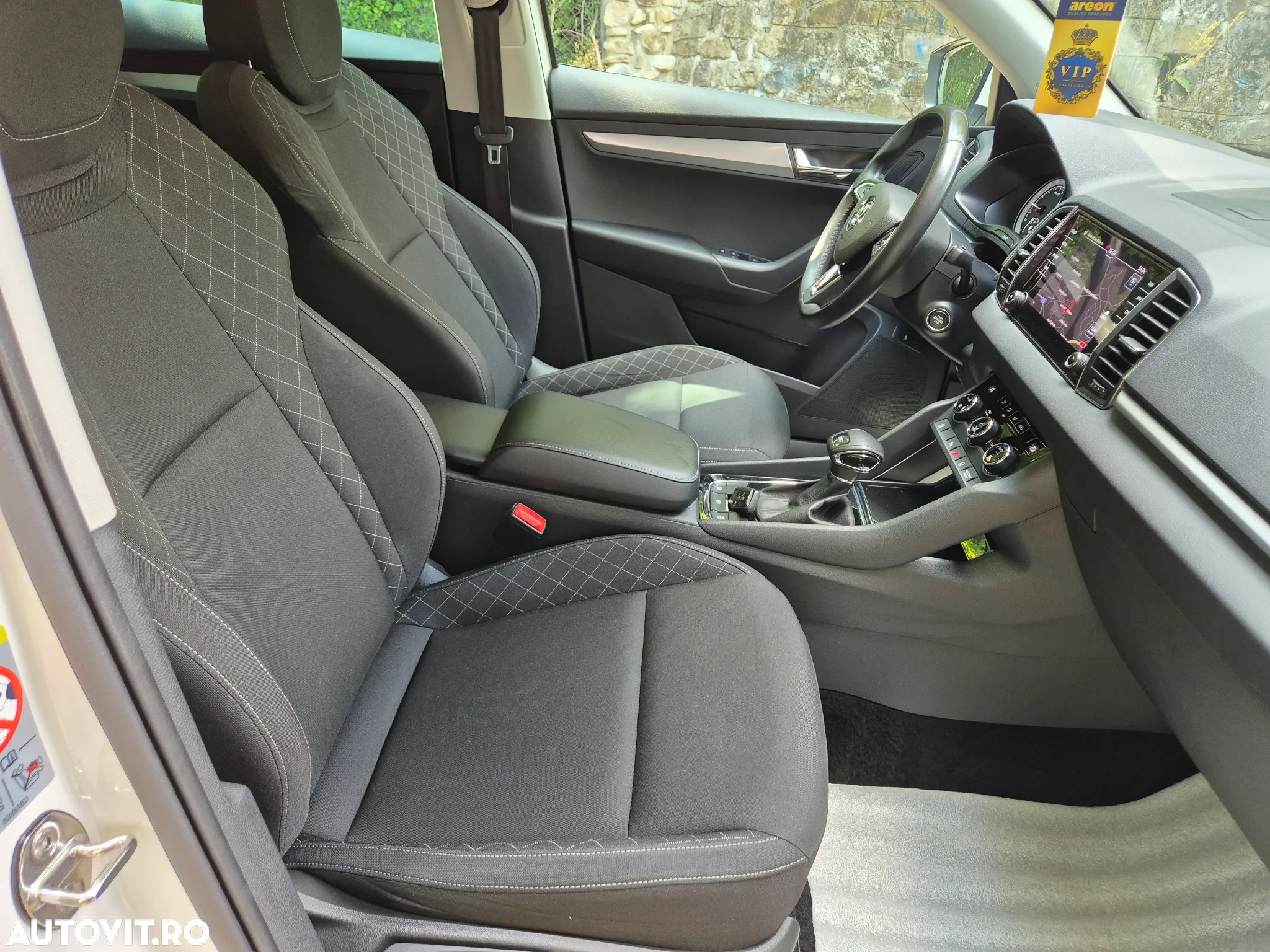 Skoda Karoq 1.6 TDI DSG Ambition - 11