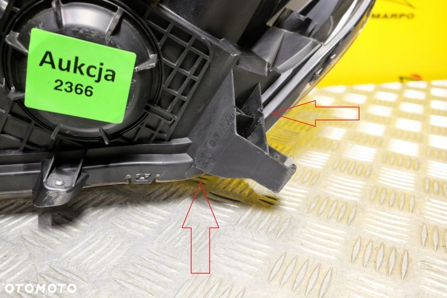 TOYOTA SIENNA 2015- REFLEKTOR LAMPA XENON Z LED PRAWA USA - 16