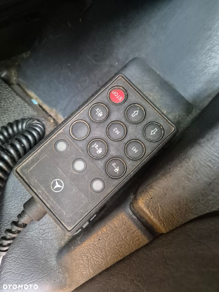 Mercedes-Benz Econic 2629 6X2 / SYSTEM CZYSZCZENIA DRÓG LUB TUNELI / ARMATKA NA WODĘ  / 300 LITRÓW NA MINUTE / CZYSZCZENIE TUNELI I BANERÓW / CZYSZCZENIE DRÓG / UTRZYMYWANIE CZYSTOSCI / EURO 5 / SERWISOWANY / 10500L + 500L / PODGRZEWANIE WODY / GENERATOR PRĄDU - 32
