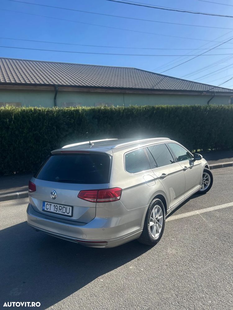 Volkswagen Passat 2.0 TDI DSG (BlueMotion Technology) Comfortline - 3