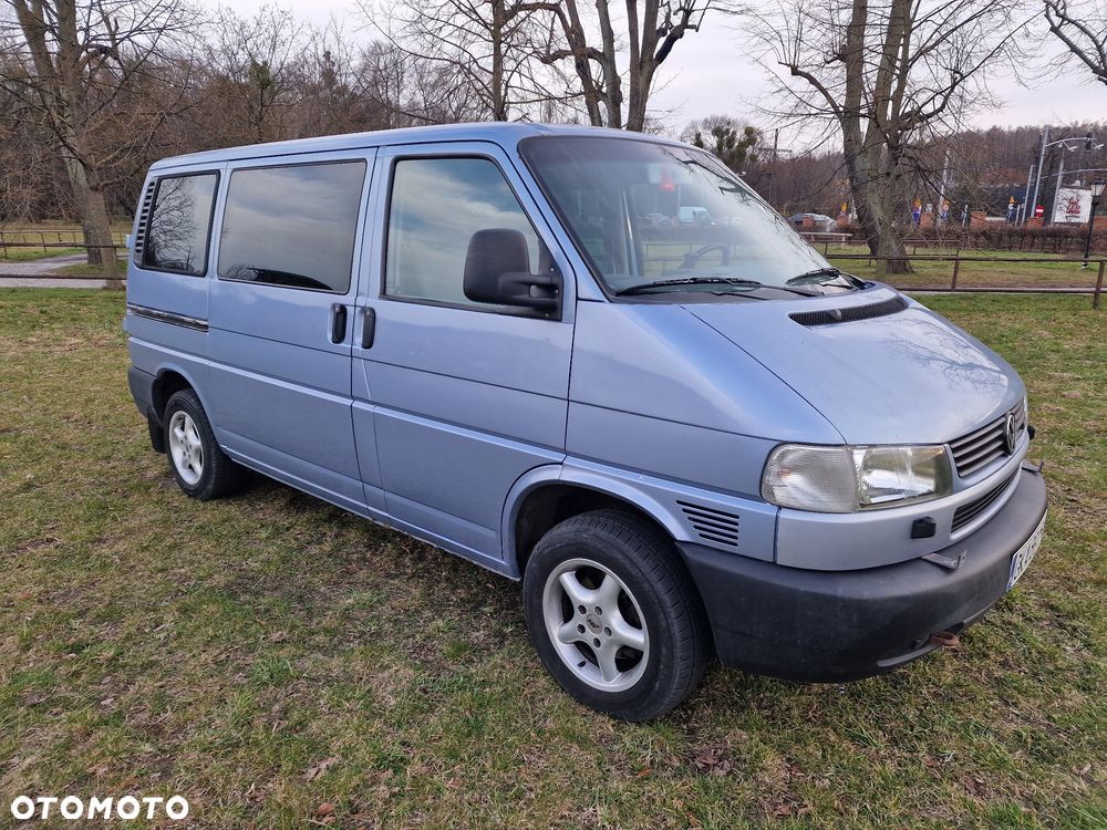 Volkswagen Caravelle - 20