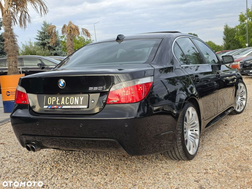 BMW Seria 5 550i - 27
