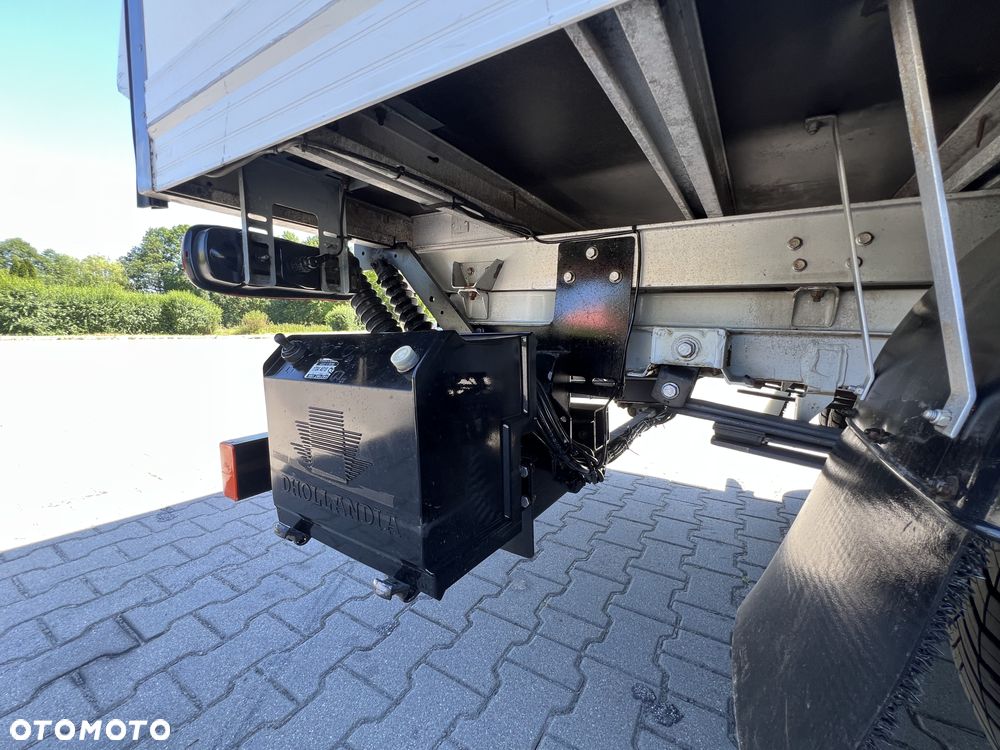 Mercedes-Benz Sprinter 516 - 12