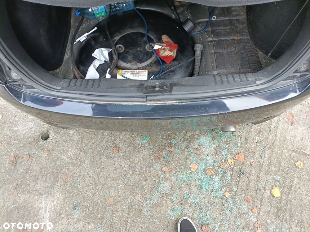 FORD FIESTA MK6 04-08 2006 r. LIFT ST D2 3D HB ZDERZAK TYŁ TYLNY * - 8