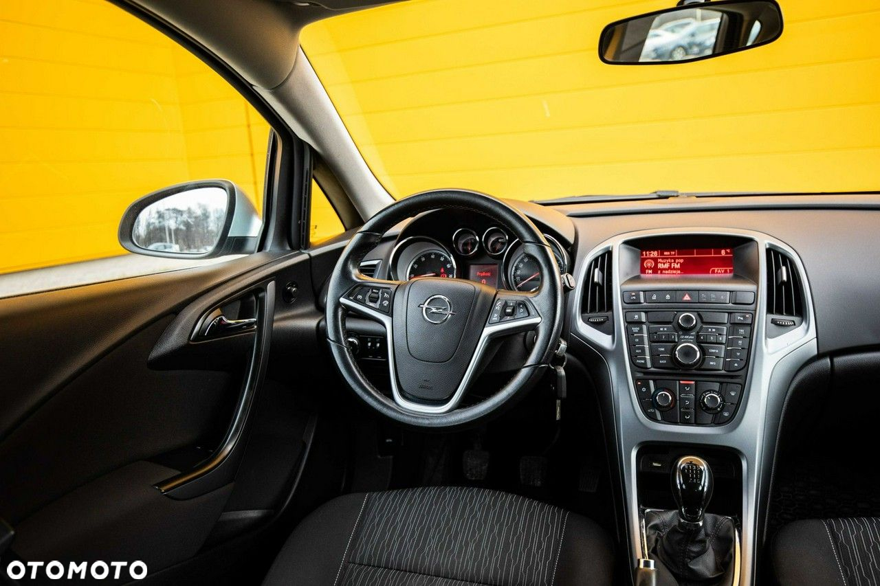 Opel Astra - 11