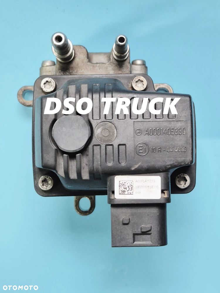 DOZOWNIK WTRYSKIWACZ ADBLUE A0001405339 MERCEDES ACTORS MP4 - 1