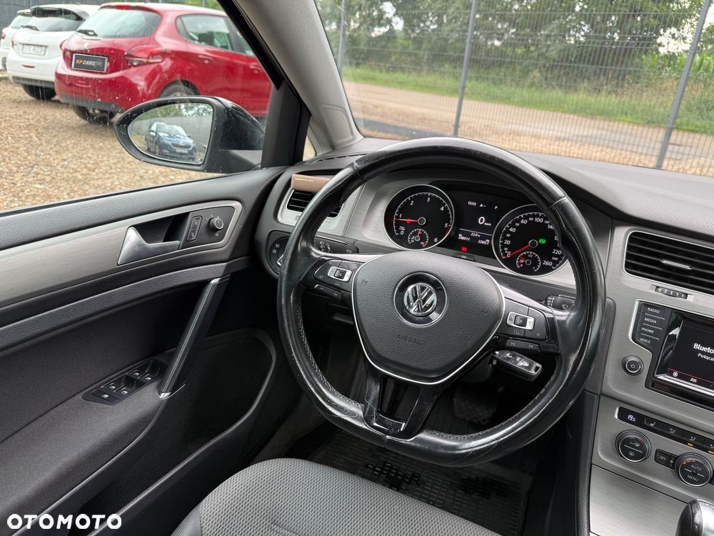 Volkswagen Golf 1.6 TDI DPF DSG Highline - 16