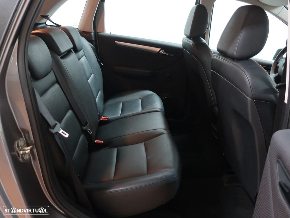 Mercedes-Benz B 200 CDI Autotronic - 30