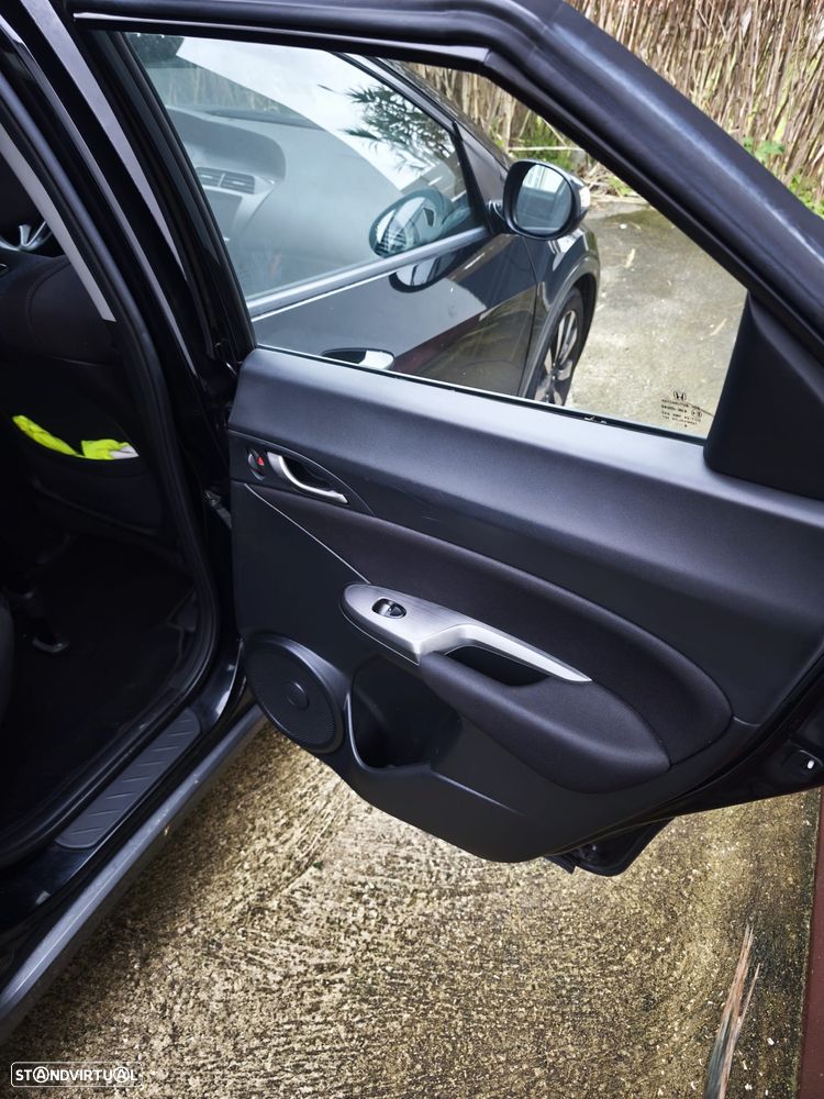 Honda Civic 1.8 Elegance - 18