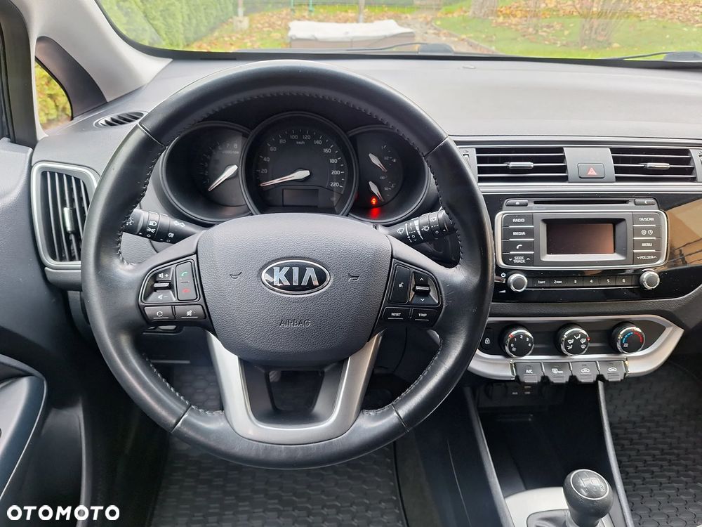 Kia Rio 1.2 Dream Team Edition - 13