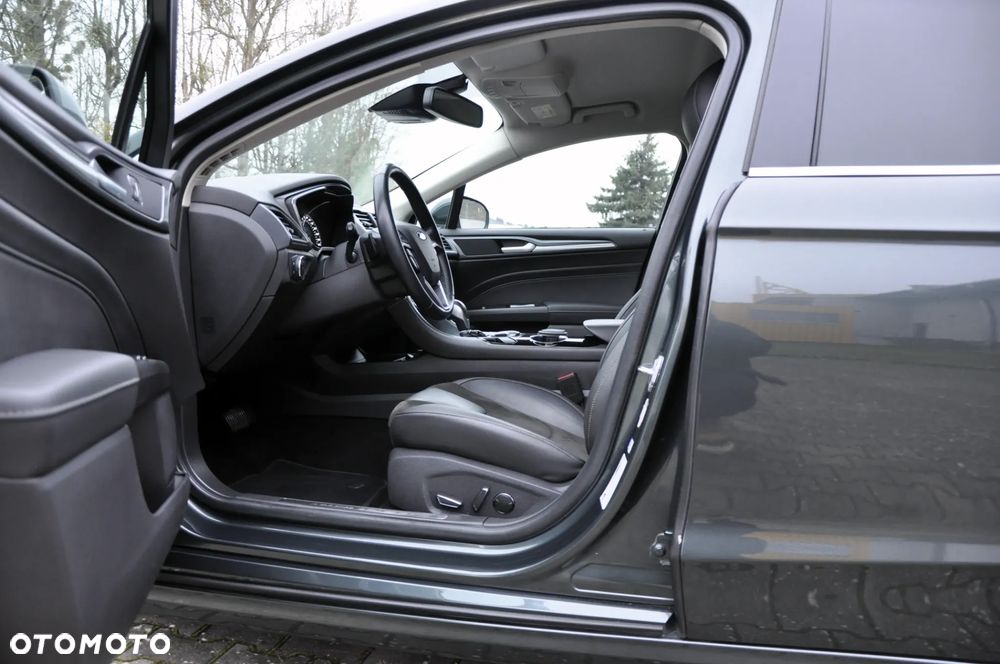 Ford Mondeo 2.0 TDCi Titanium PowerShift - 20