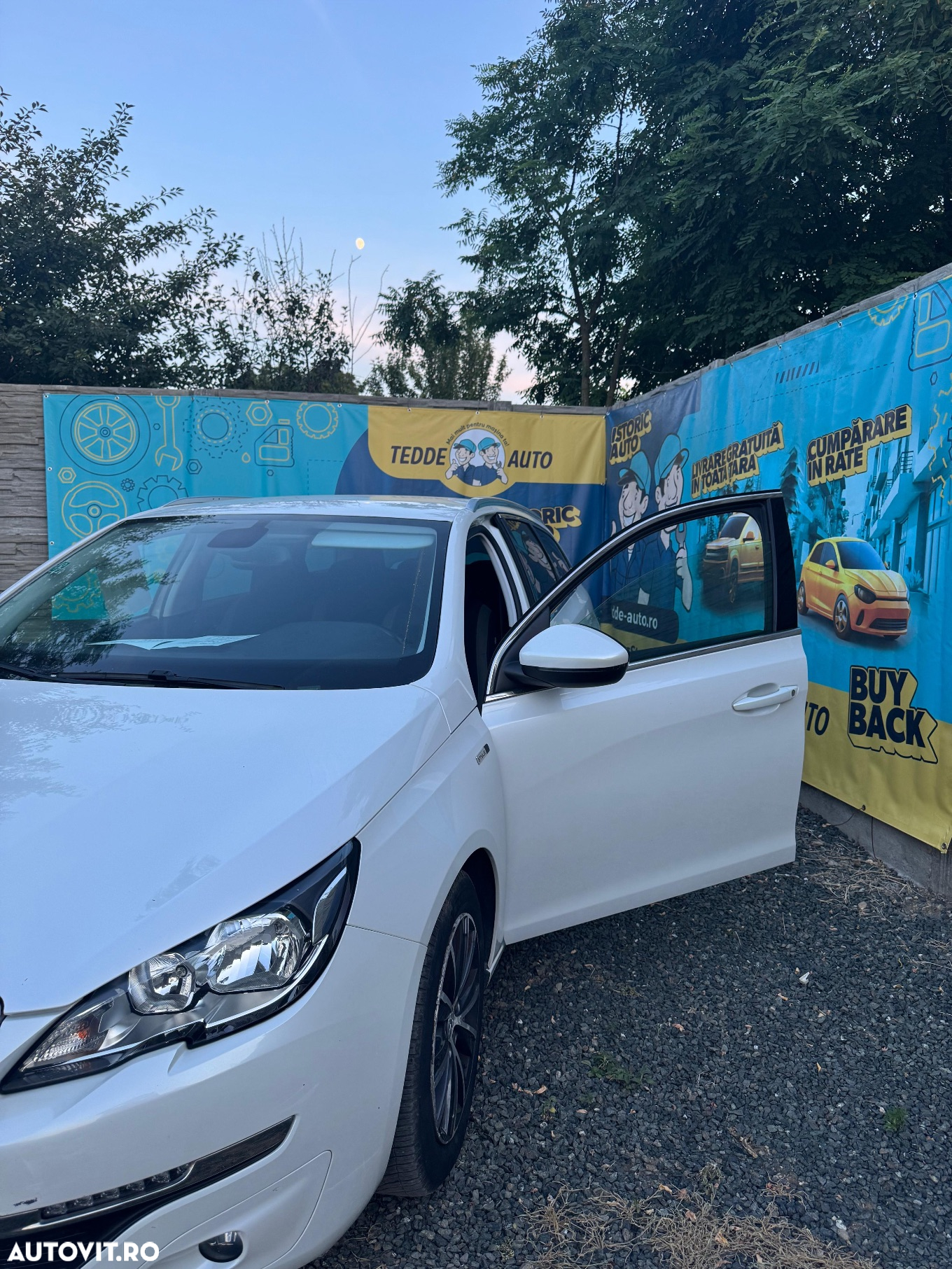 Peugeot 308 1.2 L PureTech Turbo Active - 9