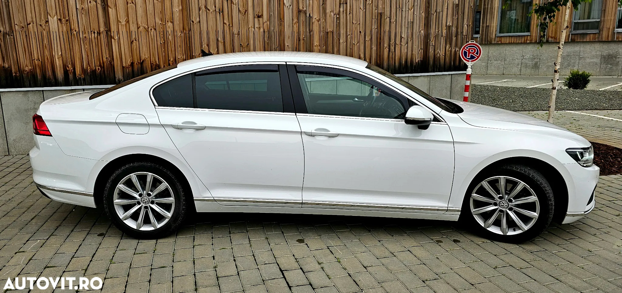 Volkswagen Passat Variant 1.5 TSI ACT OPF DSG Comfortline - 10