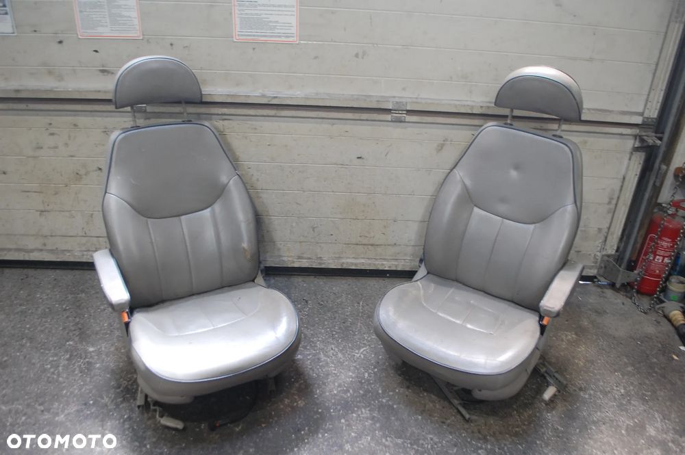 FOTELE OBROTOWE PRZÓD PRZEDNIE + TYŁ 2+5 SKÓRZANE VW SHARAN MK I LIFT 00-10 SEAT ALHAMBRA - 1