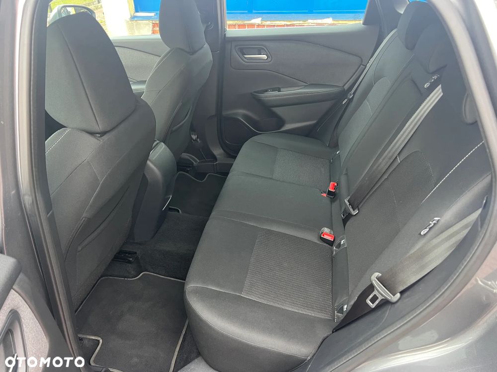 Nissan Qashqai 1.3 DIG-T mHEV Acenta Xtronic - 17