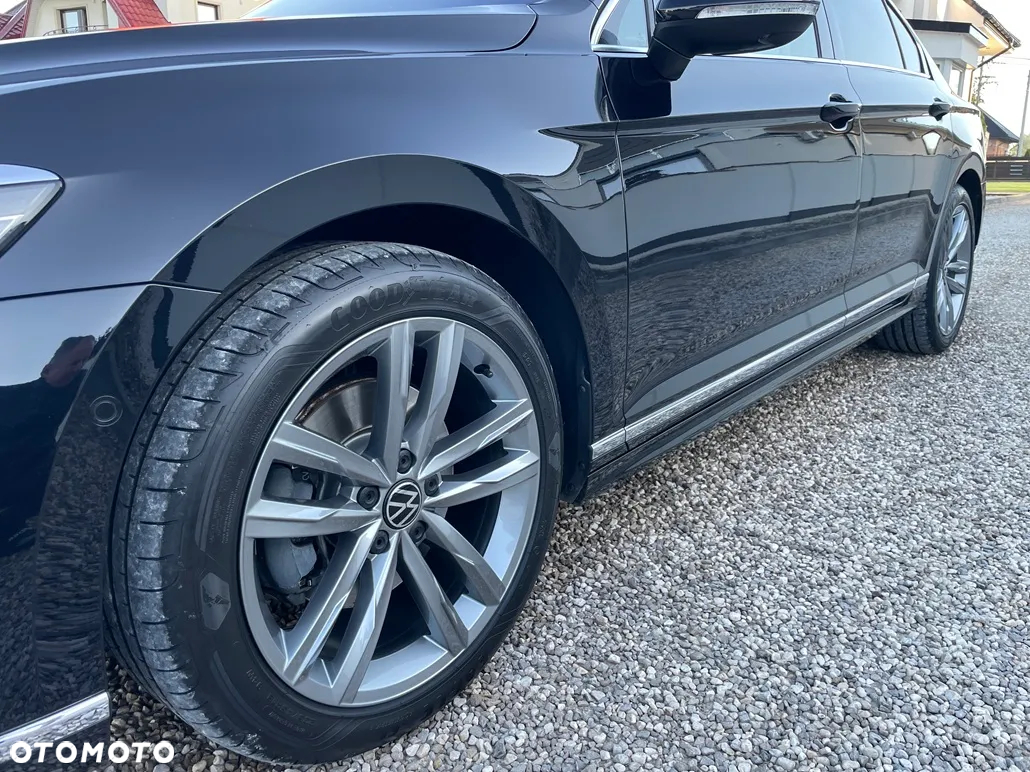 Volkswagen Passat 2.0 TDI 4Mot Elegance DSG - 24