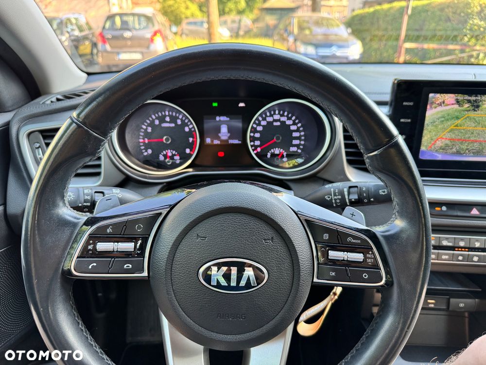 Kia Ceed 1.5 T-GDI M DCT - 23
