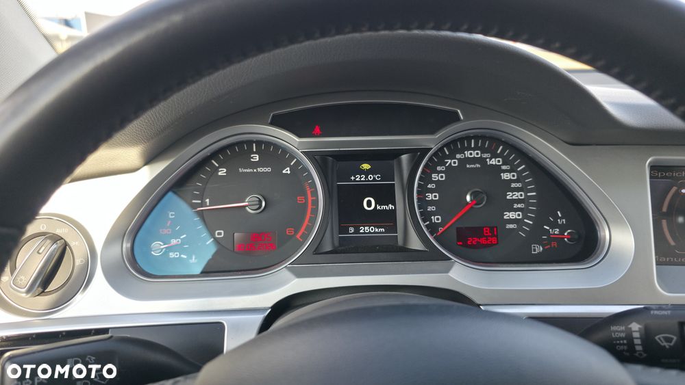 Audi A6 Avant 2.0 TDI - 14