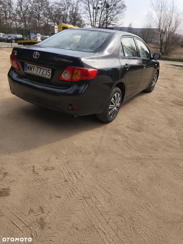 Toyota Corolla 1.6 Terra - 11