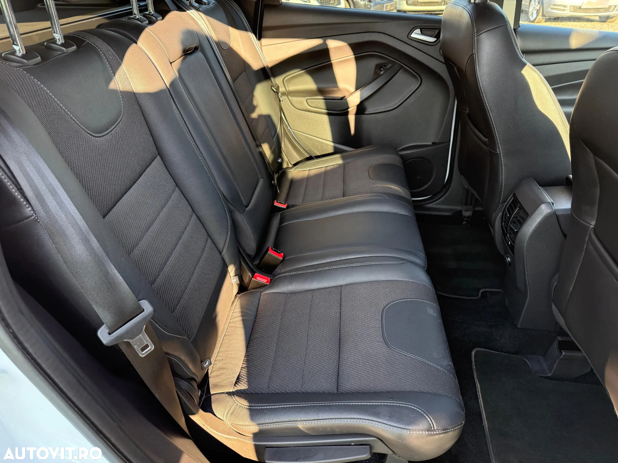 Ford Kuga 2.0 TDCi 4WD Powershift Trend - 8