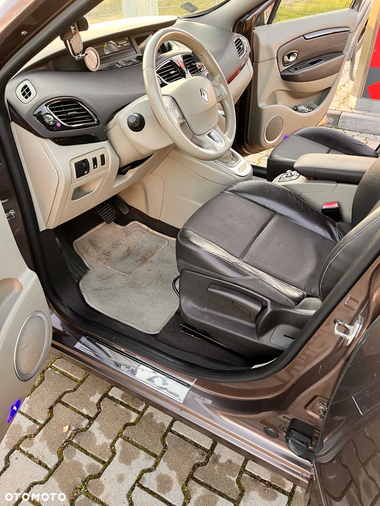 Renault Grand Scenic Gr 2.0 16V Privilege CVT - 6