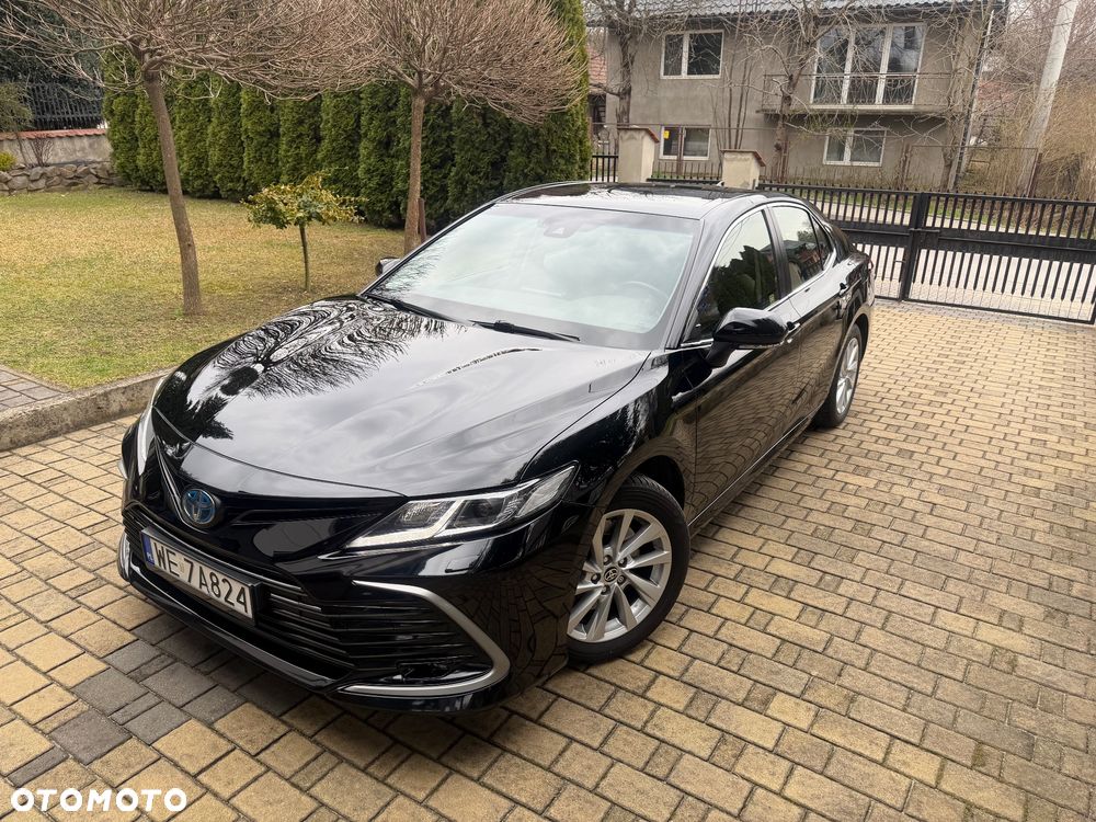 Toyota Camry - 2