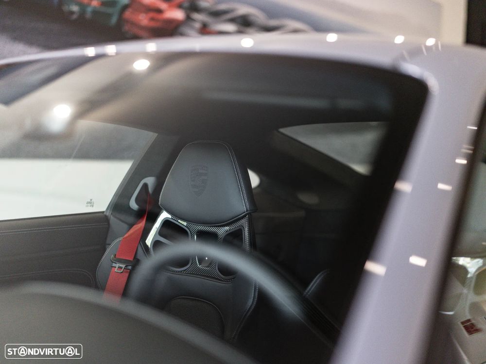 Porsche 911 (992) GT3 Touring Package PDK - 17