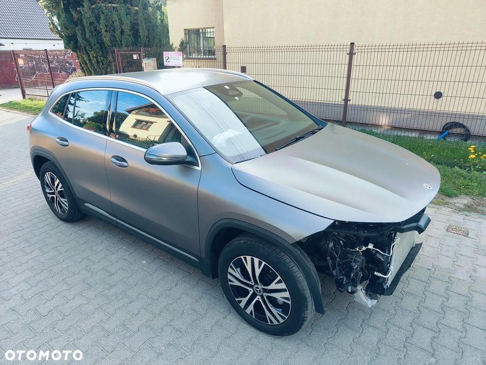 Mercedes-Benz GLA - 1