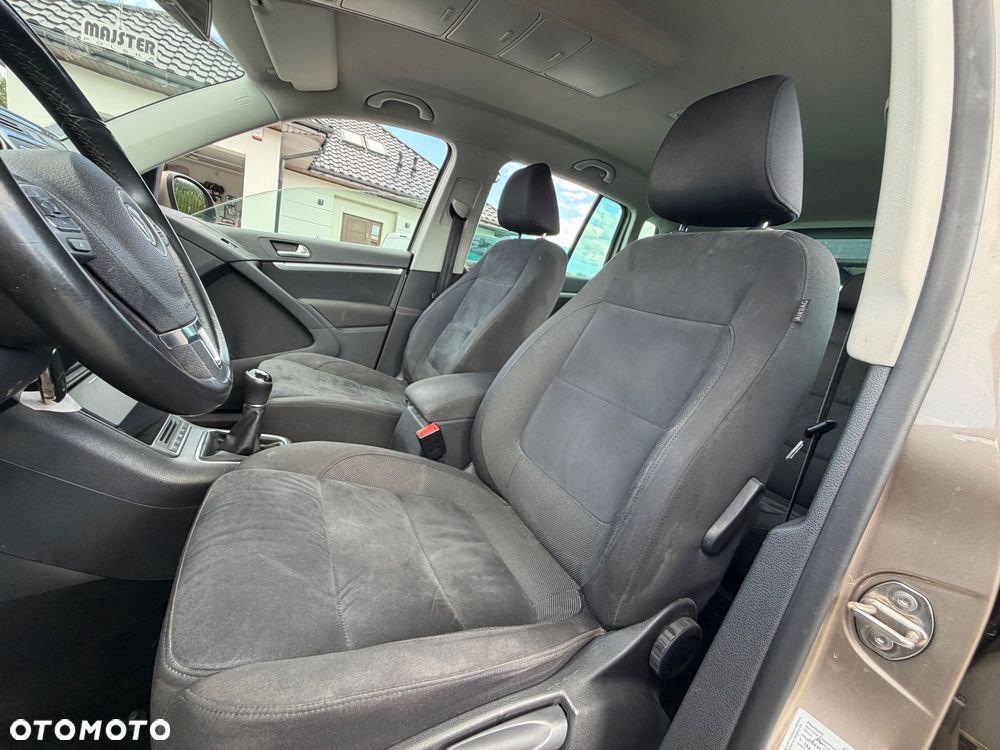 Volkswagen Tiguan 2.0 TDI DPF BlueMotion Technology Exclusive - 6
