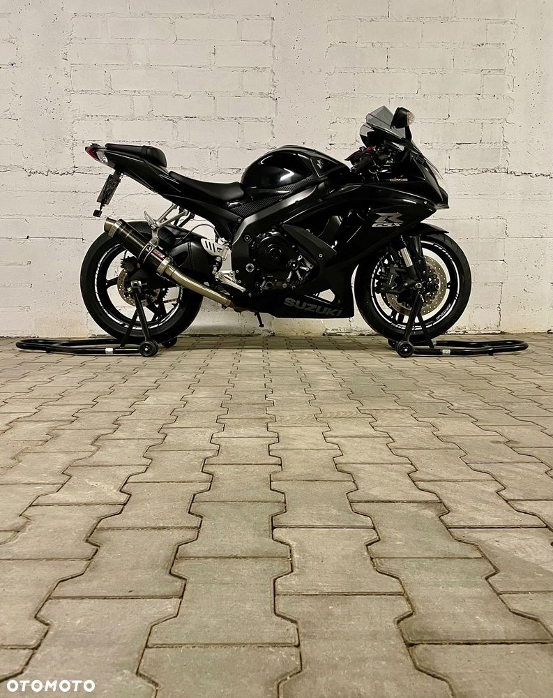 Suzuki GSX-R - 4