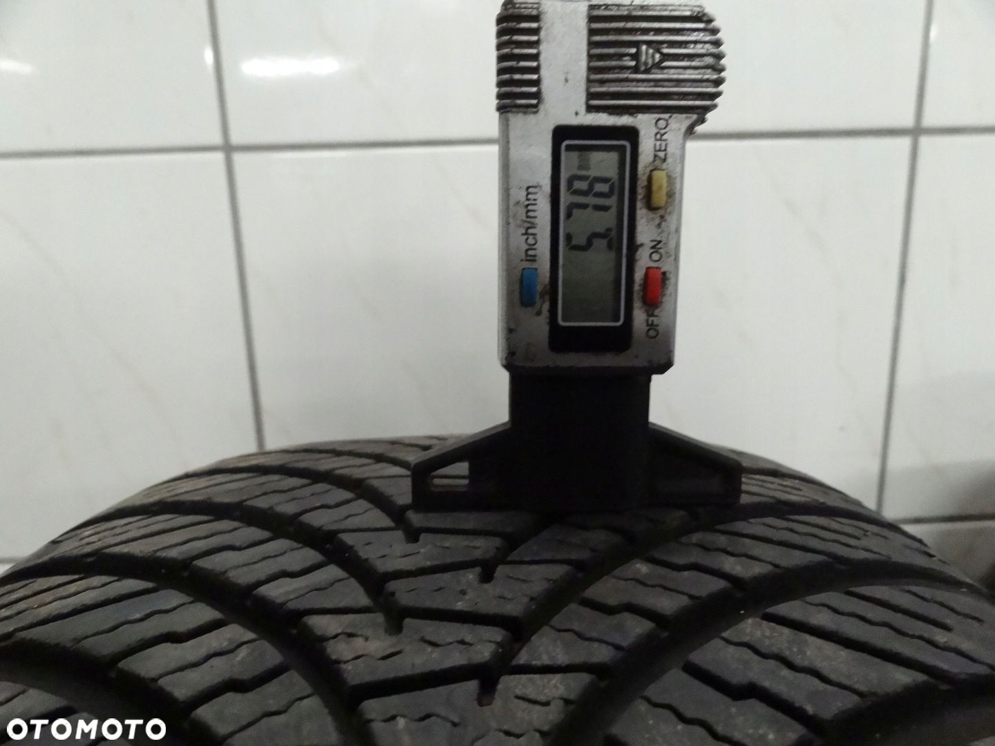 FORD KOŁA FELGI ALUMINIOWE E7Jx16H2 ET50 FALKEN EUROALL SEASON 205/55 R16 - 4