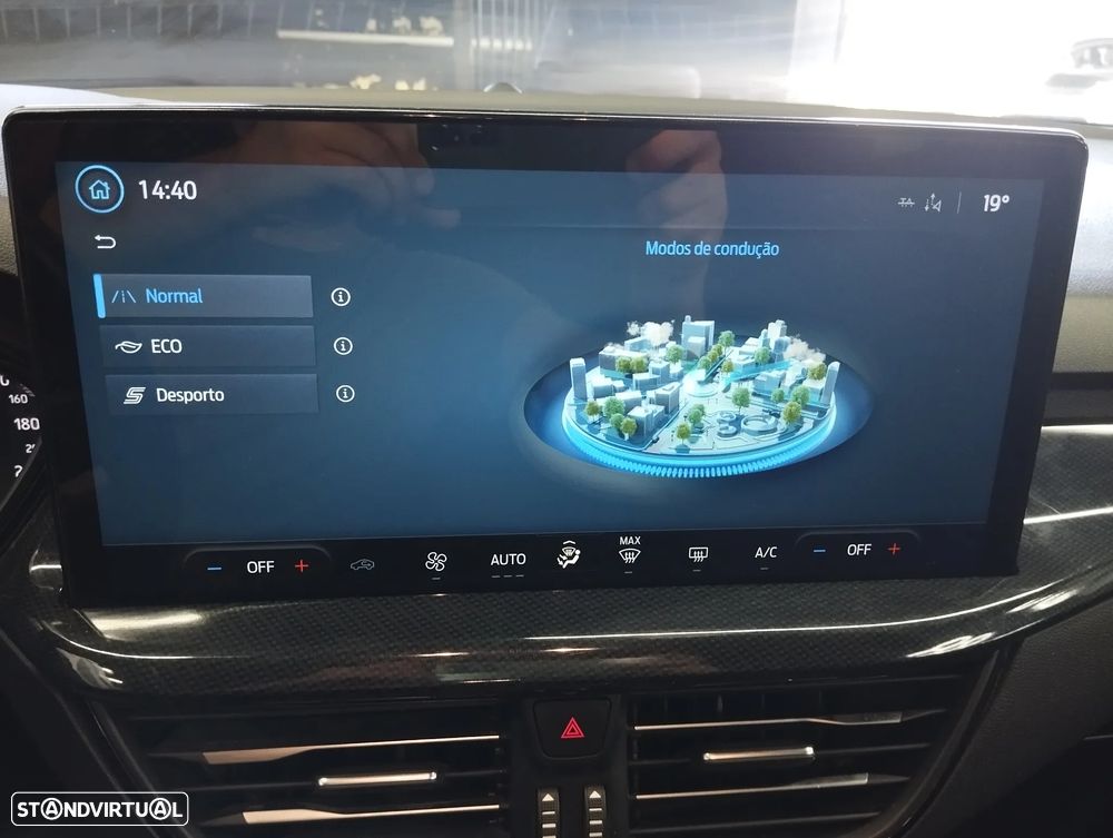 Ford Focus 1.0 EcoBoost ST-Line - 27