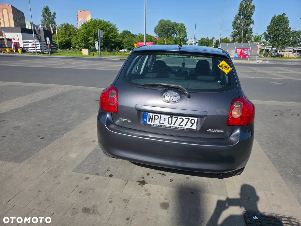 Toyota Auris - 8