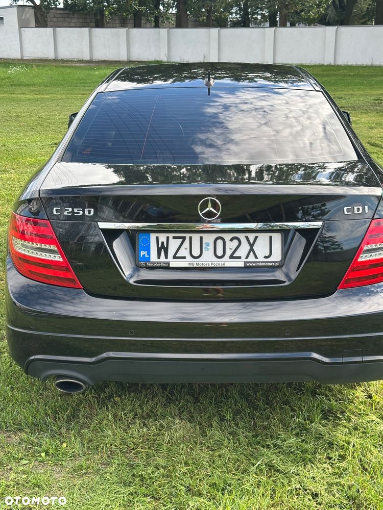 Mercedes-Benz Klasa C - 22