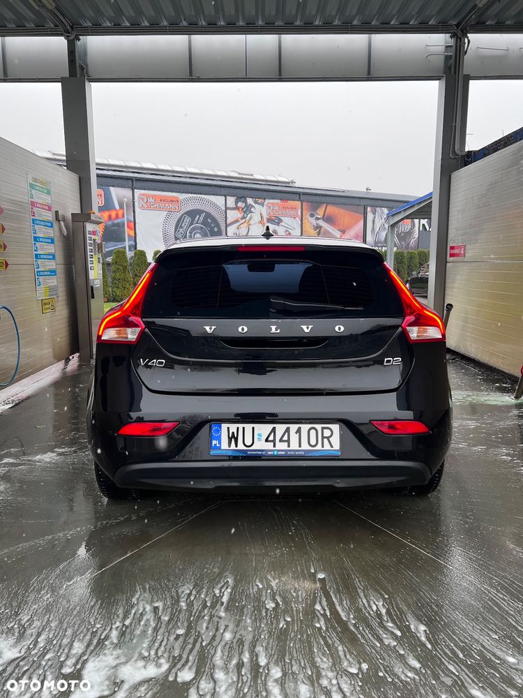 Volvo V40 D2 Drive-E R-Design Momentum - 5