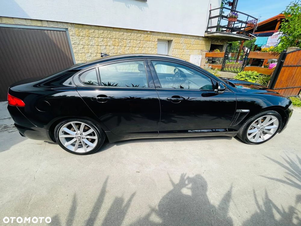 Jaguar XF - 2