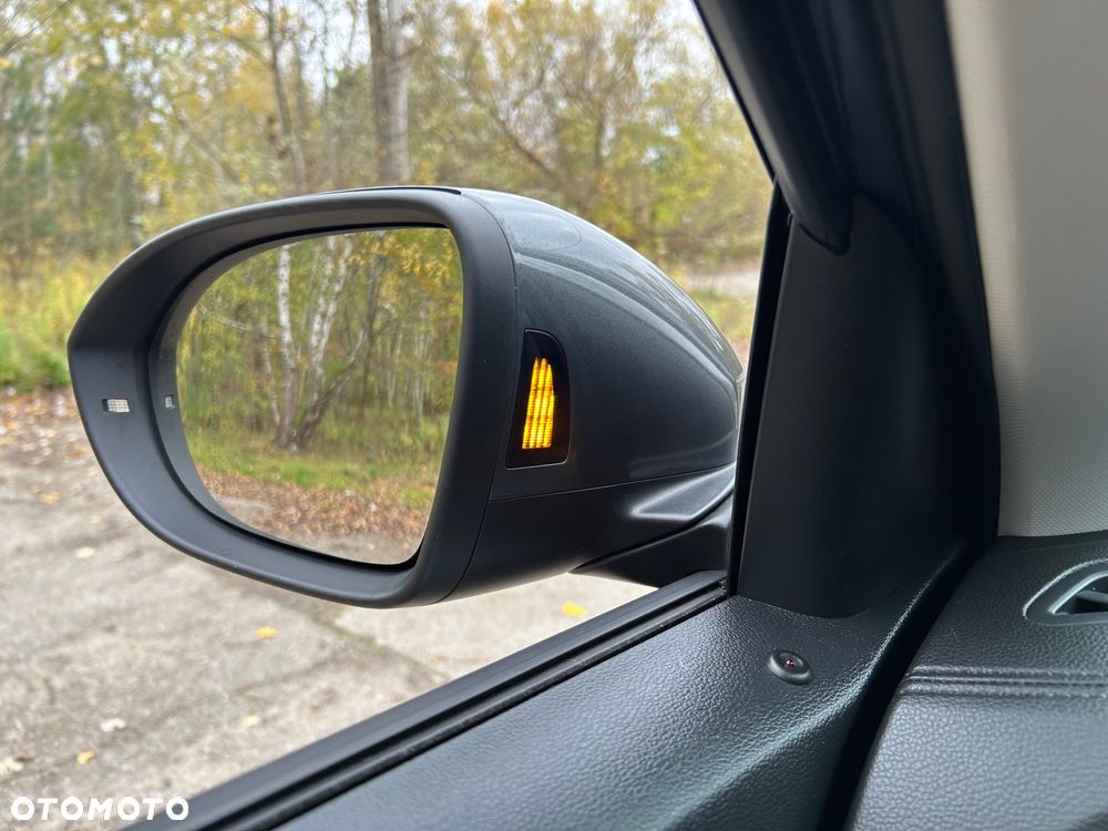 Volkswagen T-Roc 1.5 TSI Style DSG - 28