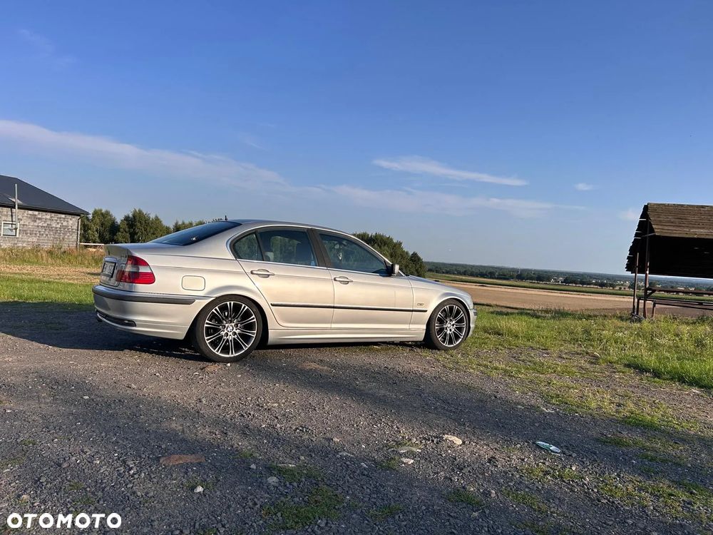 BMW Seria 3 328i - 4