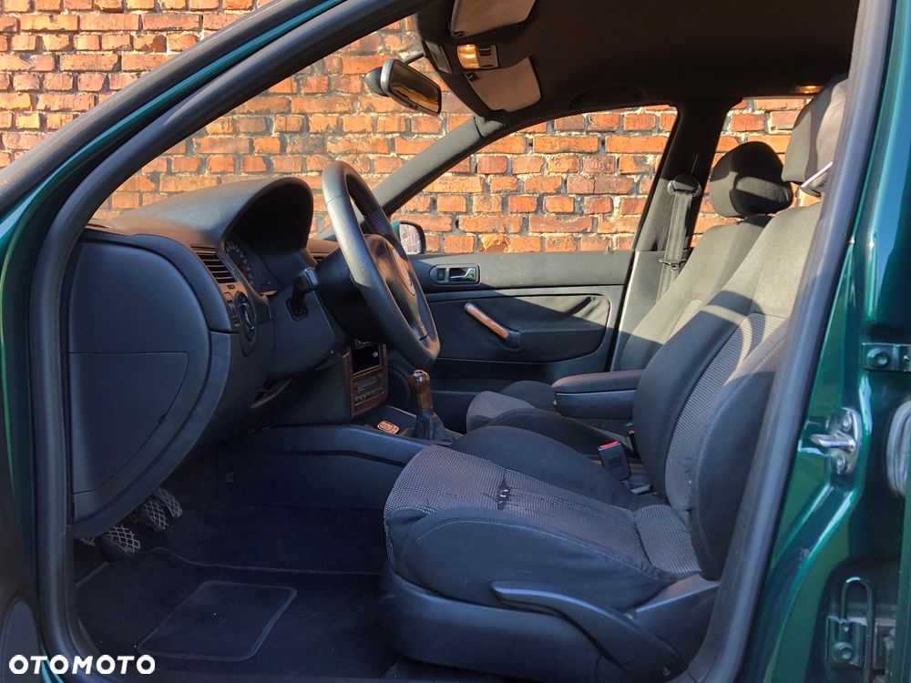 Volkswagen Bora 2.3 V5 - 11