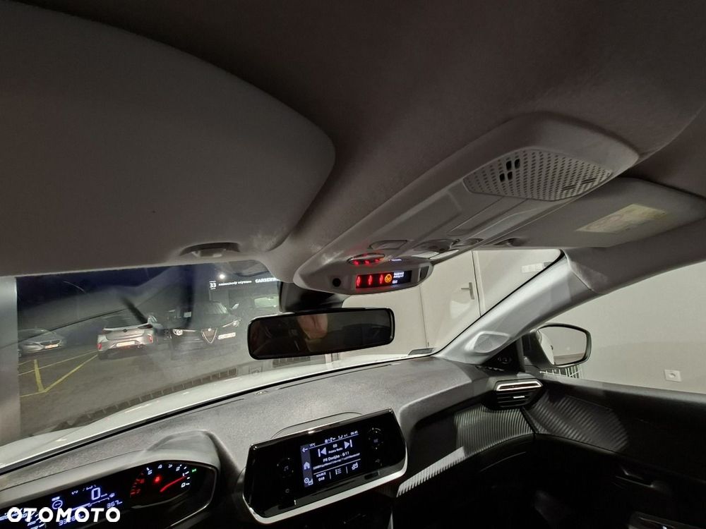 Peugeot 208 - 19