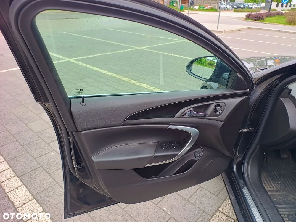 Opel Insignia 1.8 - 16