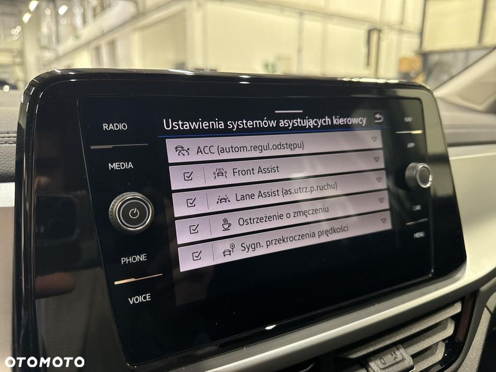 Volkswagen T-Roc 1.5 TSI Life DSG - 21