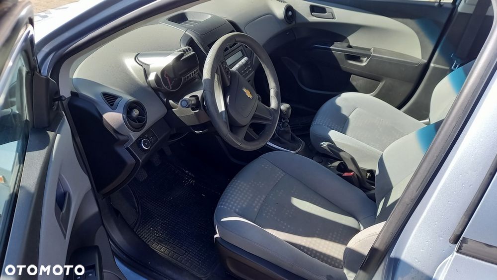 Chevrolet Aveo 1,2 benzyna części maska klapa drzwi błotnik zderzak lampa reflelektor felgi wyposażnie wnętrza silnik A12XER skrzynia biegów M26 - 6