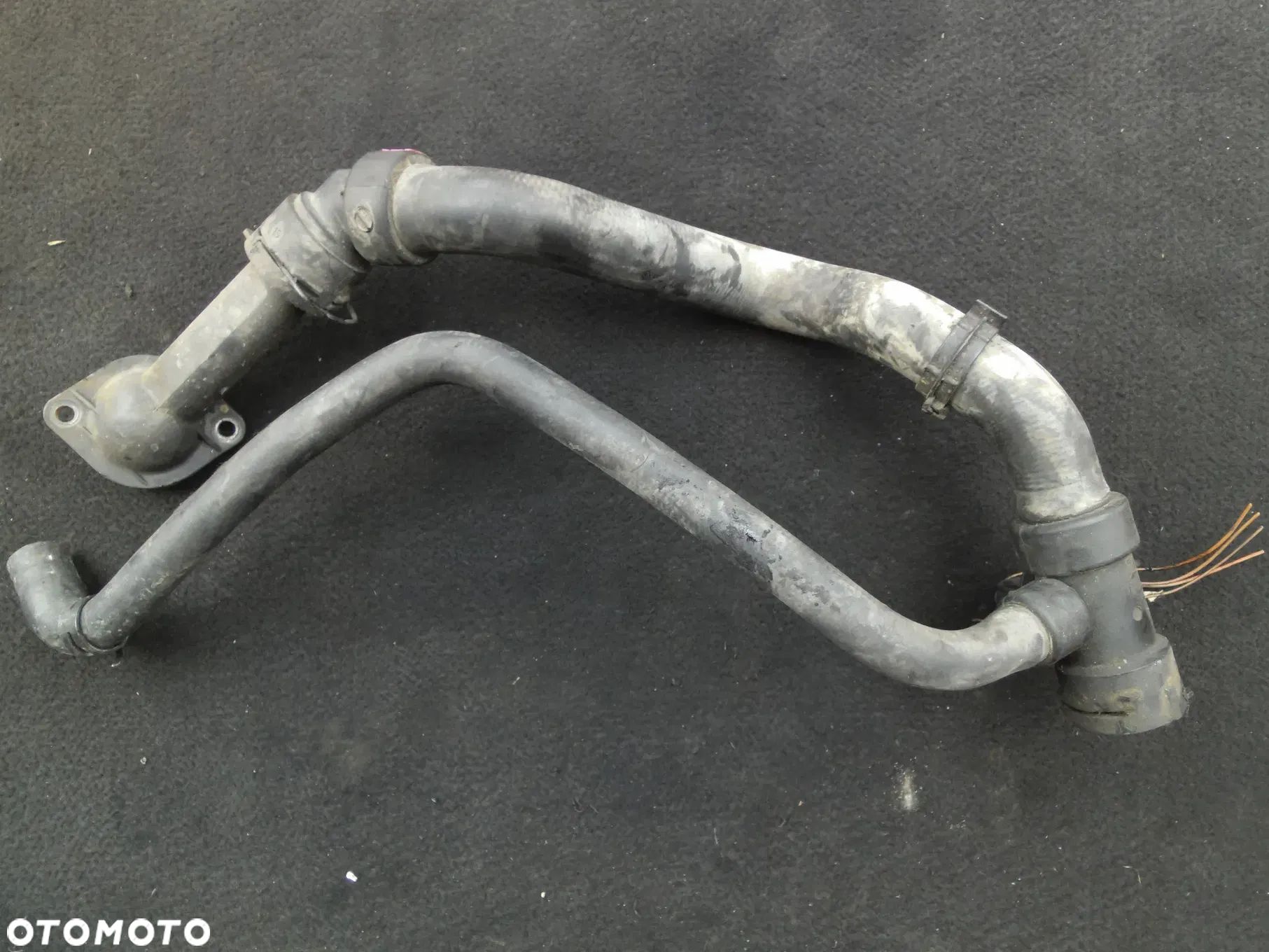 VW PASSAT B5 AUDI 1.9TDI PRZEWÓD RURA WĄŻ KRÓCIEC WODY 06B121121 038121121B - 1