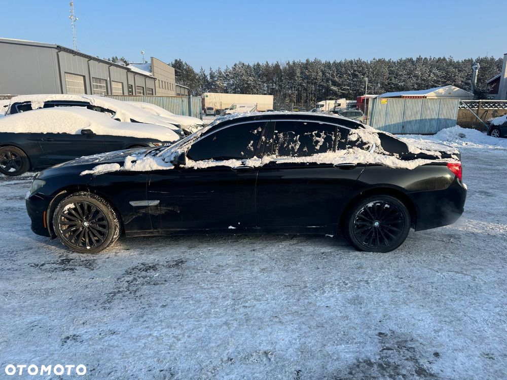 BMW Seria 7 - 21