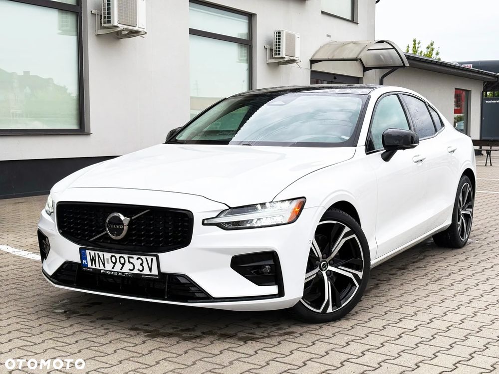 Volvo S60 B5 B AWD Plus Dark - 2