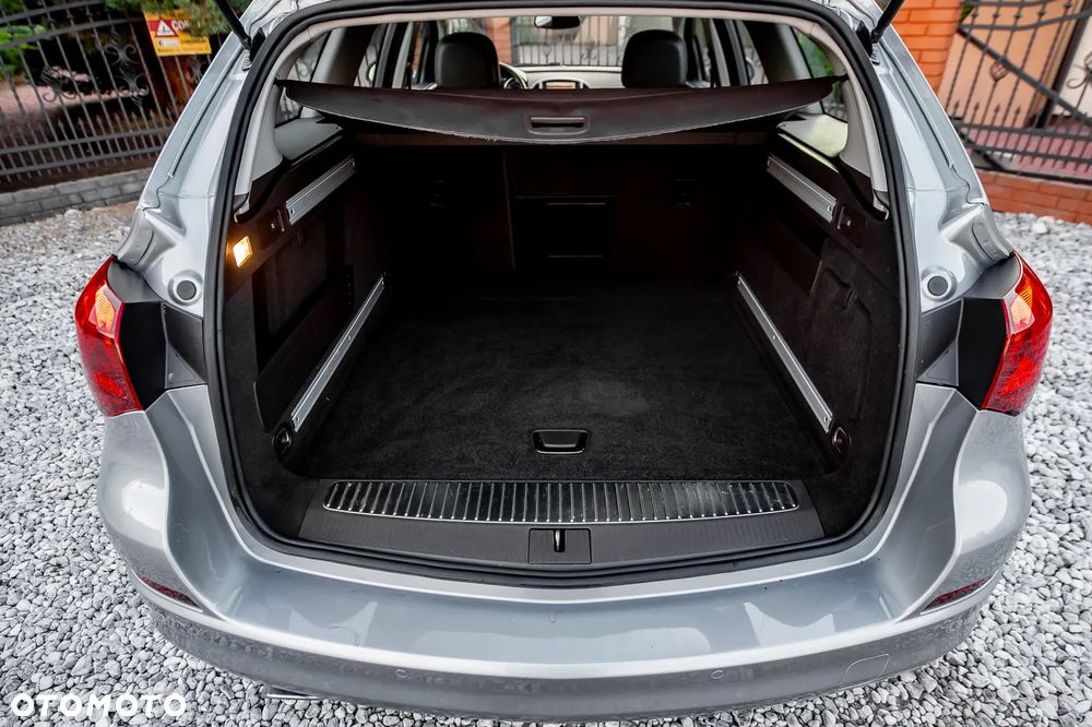 Opel Astra 1.6 Turbo Automatik Color Edition - 14