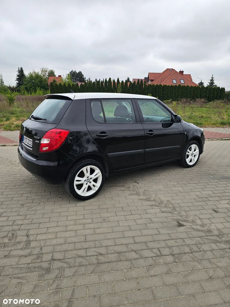 Skoda Fabia 1.2 HTP Cool Colour Edition - 7