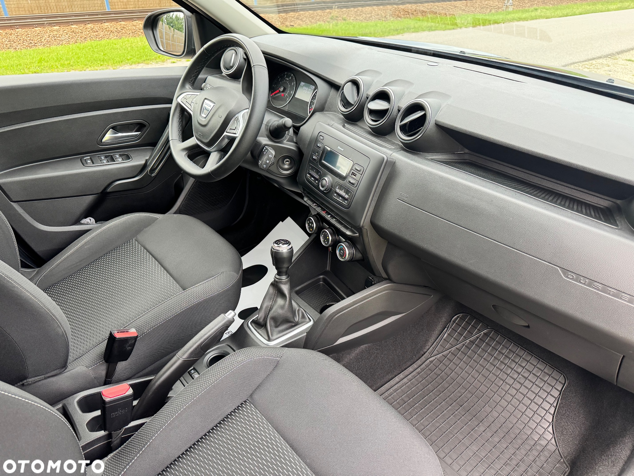 Dacia Duster 1.6 SCe Comfort - 31